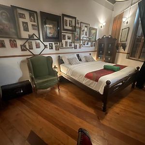 Kamer met een Queen Size Bed